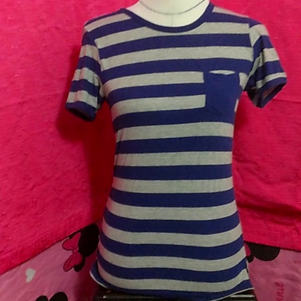 Rue 21 shirt